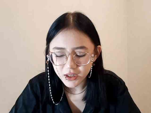 MyrleHenggeler webcam