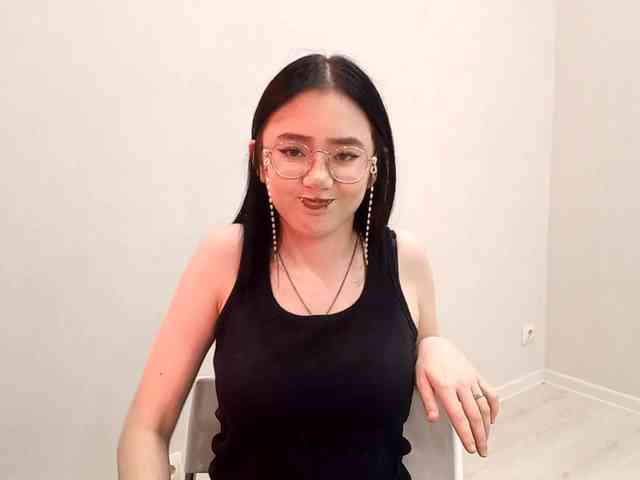 MyrleHenggeler webcam