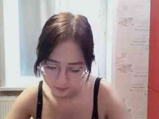 MyrleHenggeler webcam