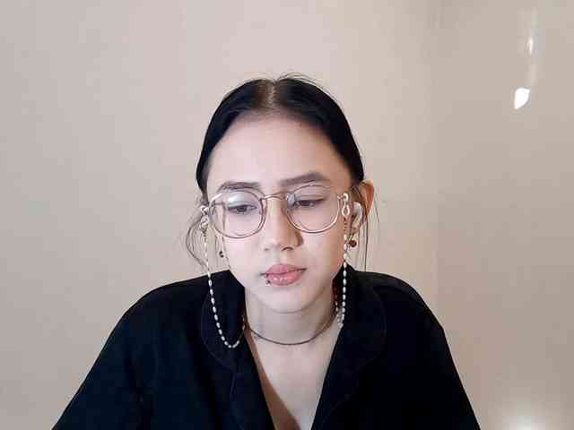 MyrleHenggeler webcam