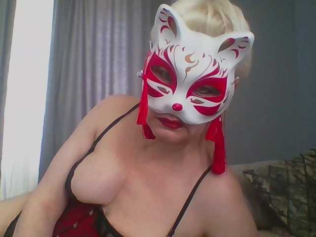 Tamilla45's BongaCams show and profile