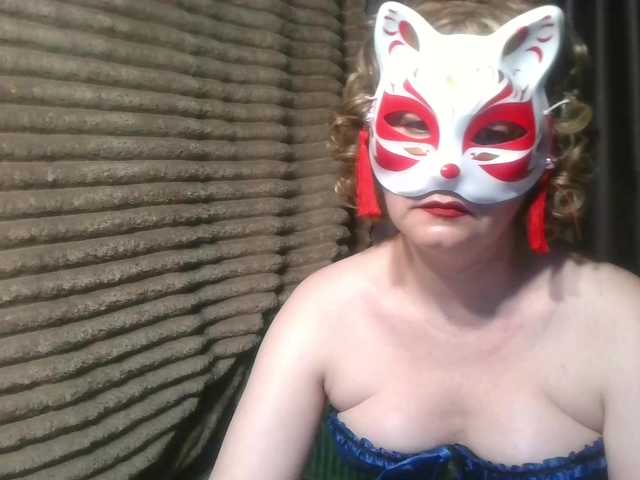 le modèle Milla45 est en webcam porno dans un show sur le site bongacams, il possède les tags suivants: White/Caucasian,Blonde,Shaved