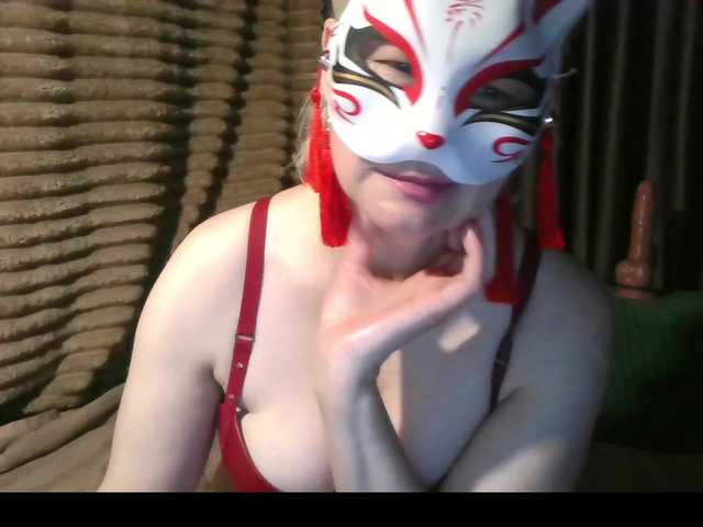 Tamilla45 live cam on BongaCams
