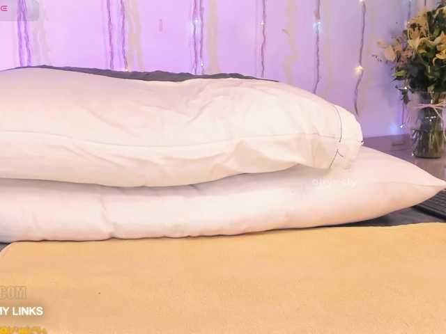 ohyesly live webcam show