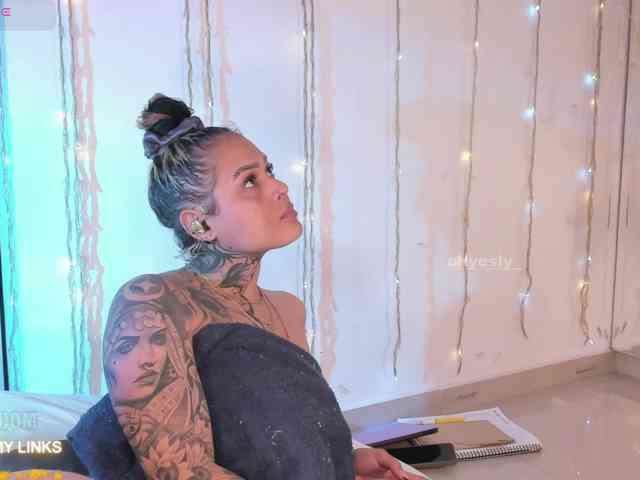 ohyesly webcam
