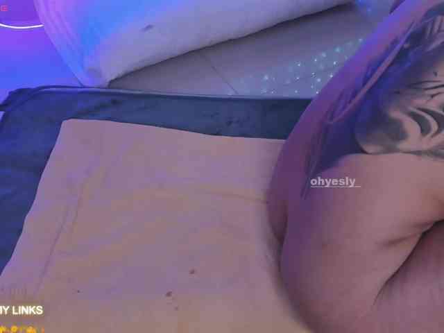 ohyesly webcam
