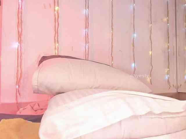 ohyesly webcam