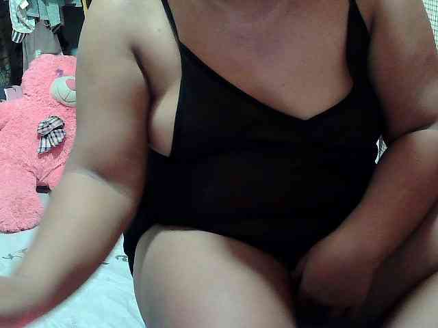 PinayLynlyn08 webcam