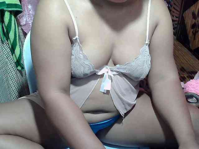 PinayLynlyn08 webcam