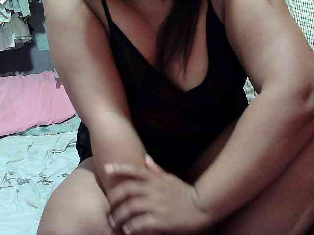 PinayLynlyn08 webcam
