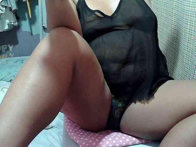 PinayLynlyn08 webcam
