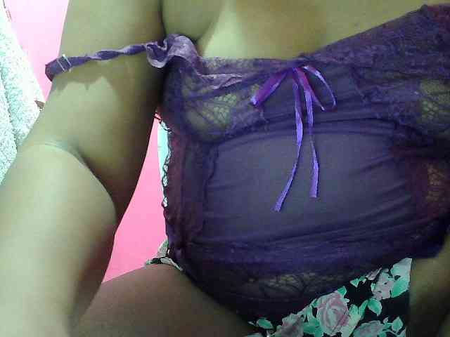 PinayLynlyn08 webcam