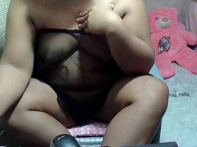 PinayLynlyn08 webcam