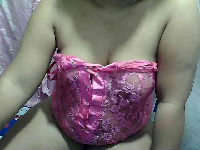 PinayLynlyn08 webcam