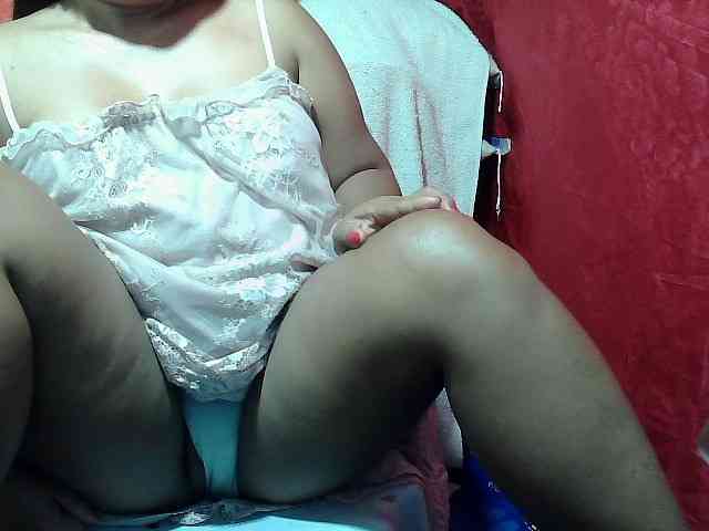 PinayLynlyn08 webcam