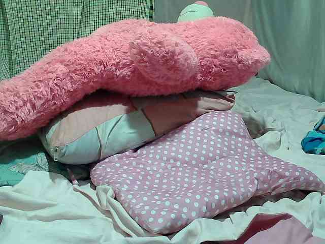 PinayLynlyn08 webcam