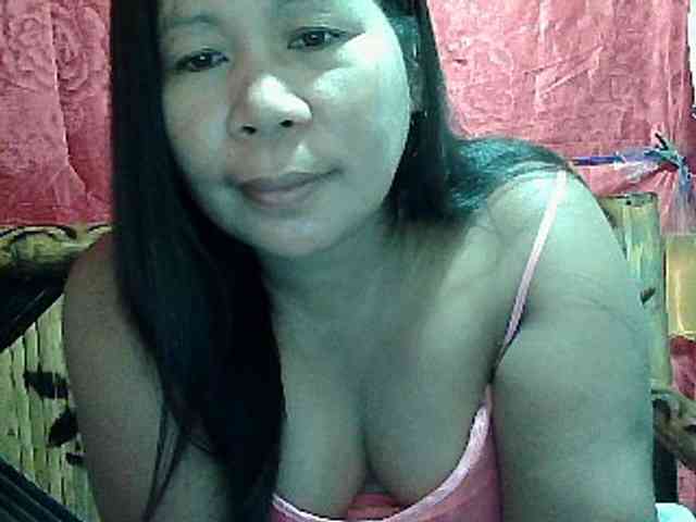 PinayLynlyn08 webcam