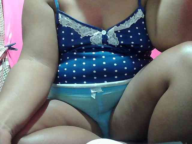 PinayLynlyn08 webcam