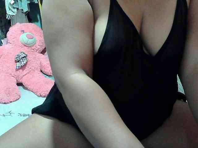 PinayLynlyn08 webcam