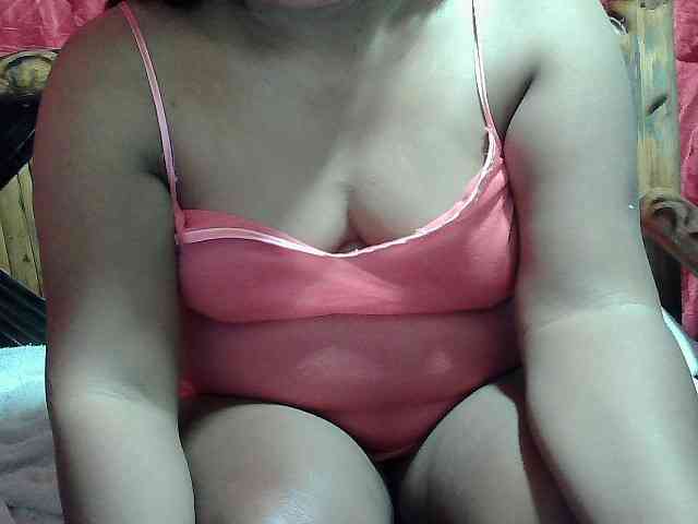 PinayLynlyn08 webcam