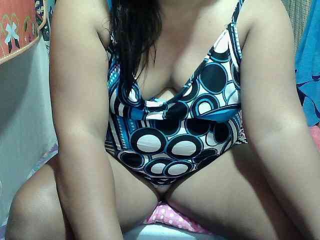 PinayLynlyn08 webcam