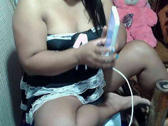 PinayLynlyn08 webcam