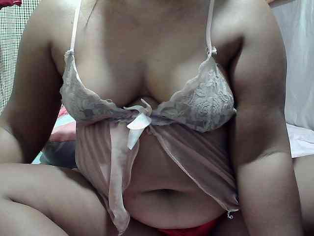 PinayLynlyn08 webcam