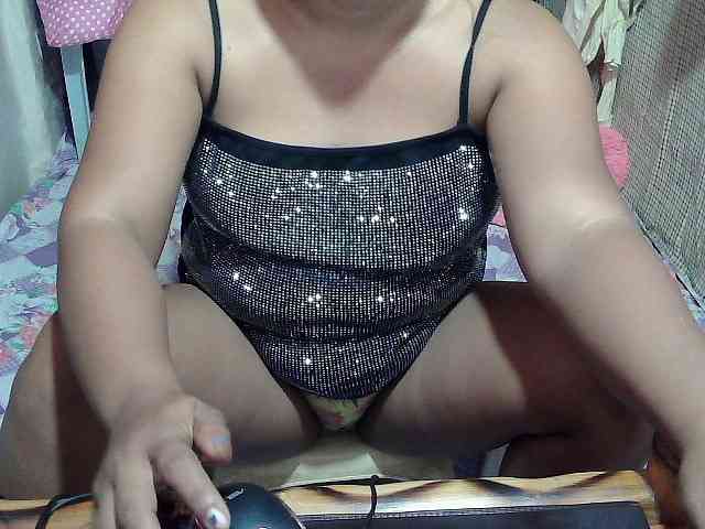 PinayLynlyn08 webcam