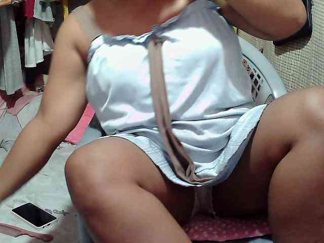 PinayLynlyn08 webcam