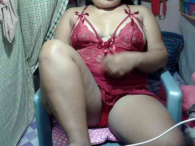 PinayLynlyn08 webcam