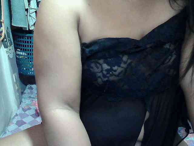 PinayLynlyn08 webcam