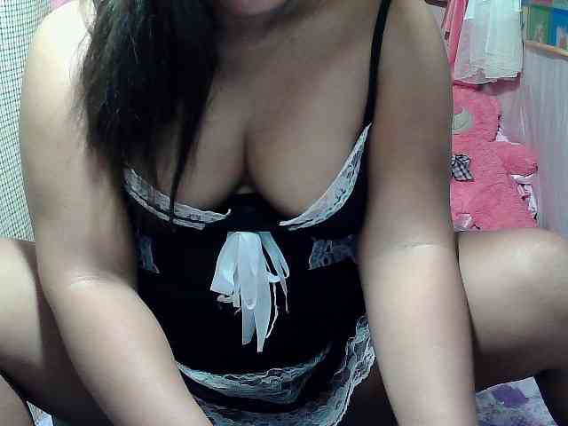 PinayLynlyn08 webcam