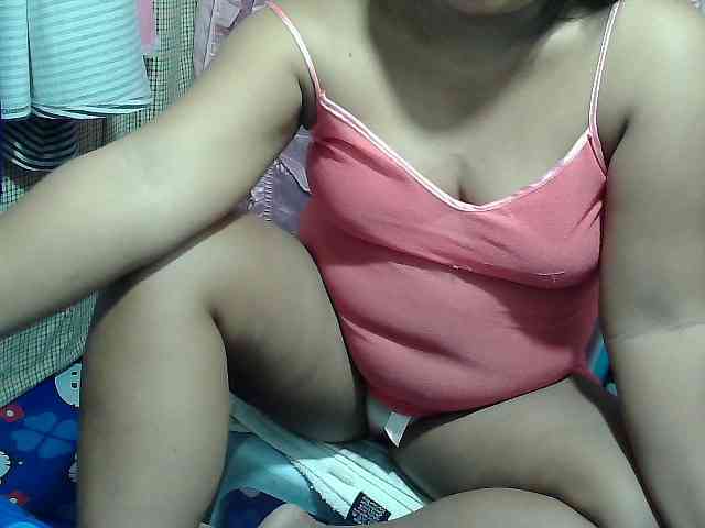 PinayLynlyn08 webcam