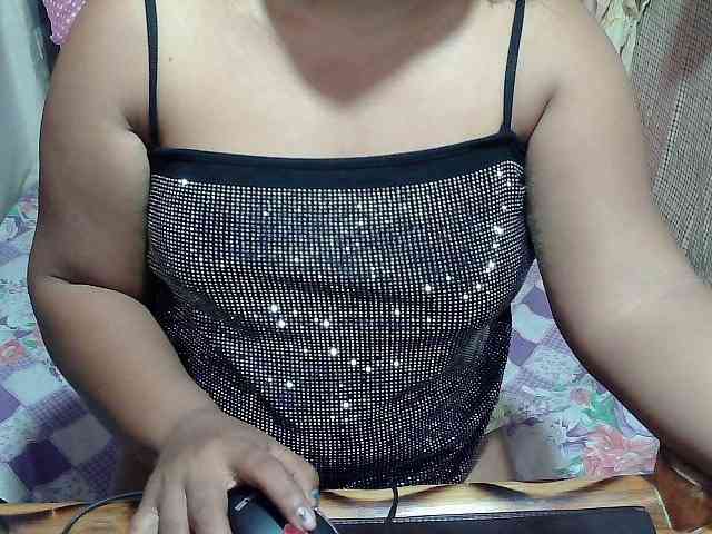 PinayLynlyn08 webcam