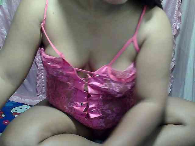 PinayLynlyn08 webcam