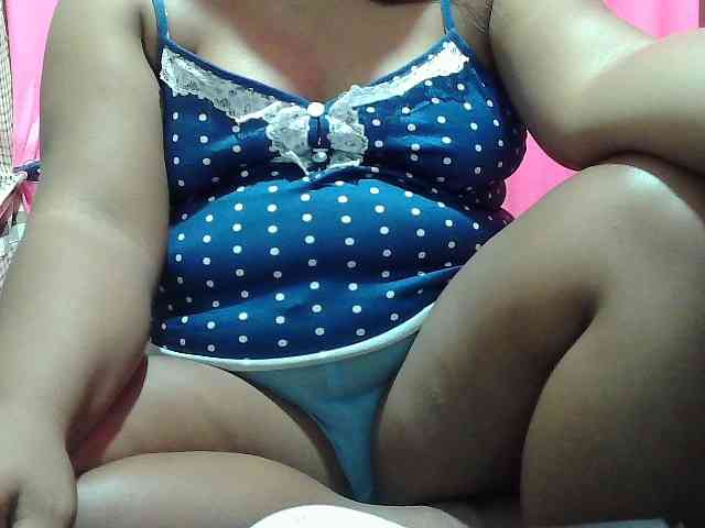 PinayLynlyn08 webcam