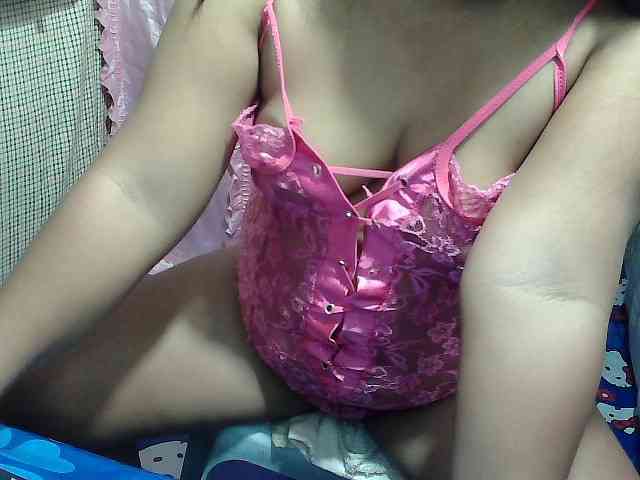 PinayLynlyn08 webcam