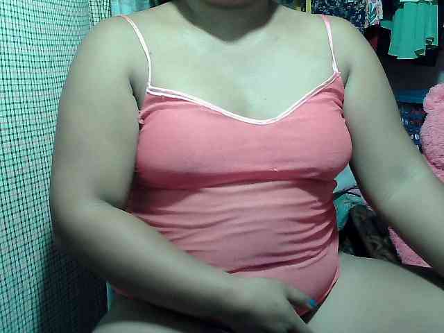 PinayLynlyn08 webcam