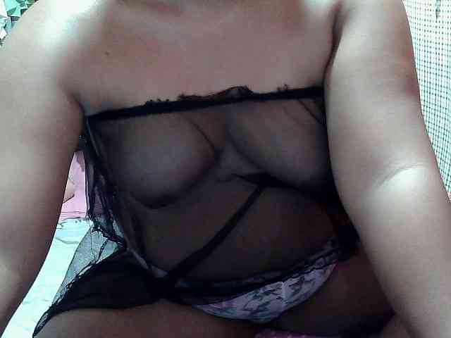 PinayLynlyn08 webcam