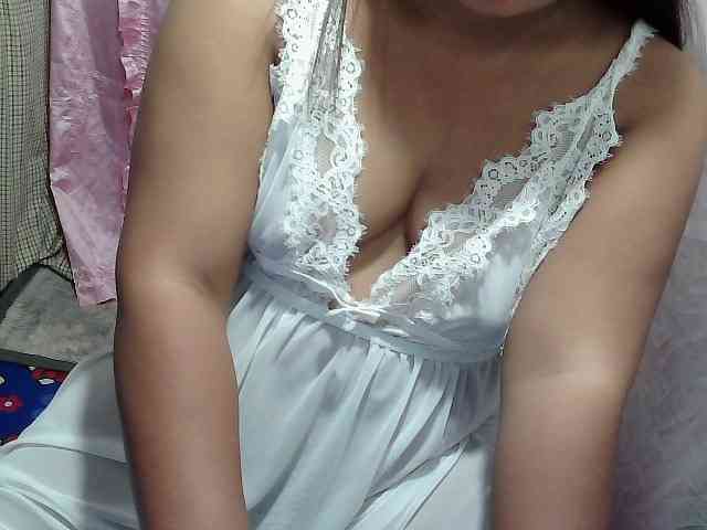 PinayLynlyn08 webcam