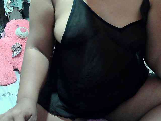 PinayLynlyn08 webcam