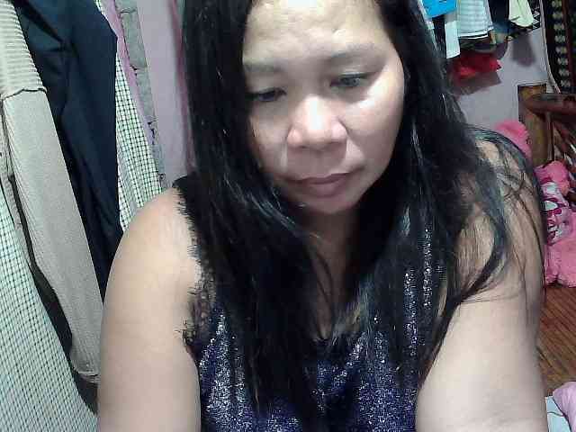 PinayLynlyn08 webcam