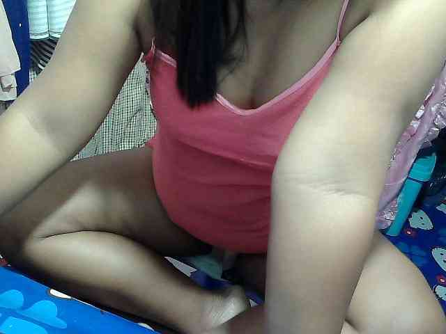 PinayLynlyn08 webcam