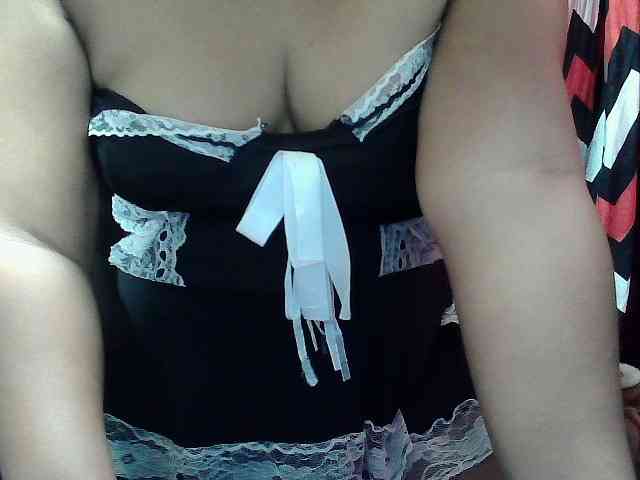 PinayLynlyn08 webcam