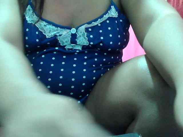 PinayLynlyn08 webcam