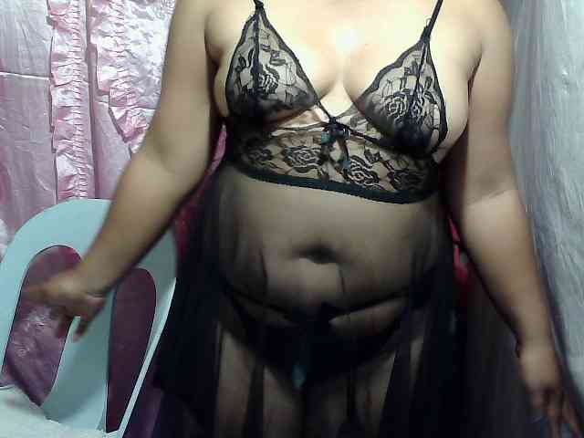 PinayLynlyn08 webcam