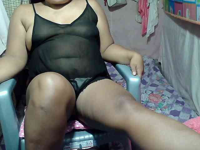 PinayLynlyn08 webcam
