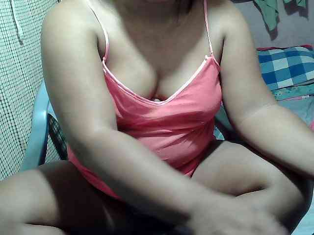 PinayLynlyn08 webcam