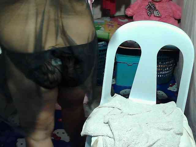 PinayLynlyn08 webcam