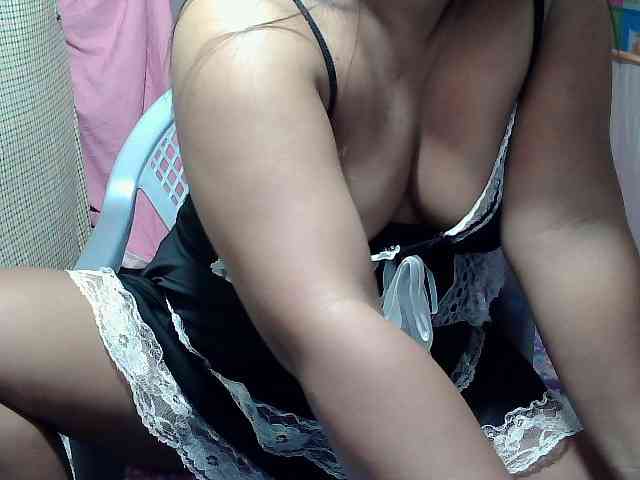 PinayLynlyn08 webcam